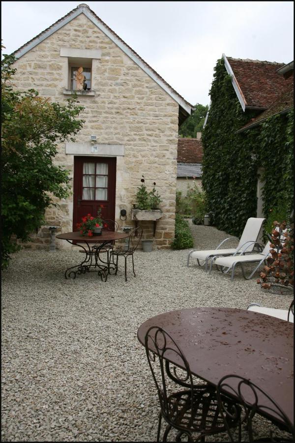 Chambres Et Table D'Hotes, Maisonnettes Individuelles Dans Propriete Privee Vezinnes ภายนอก รูปภาพ